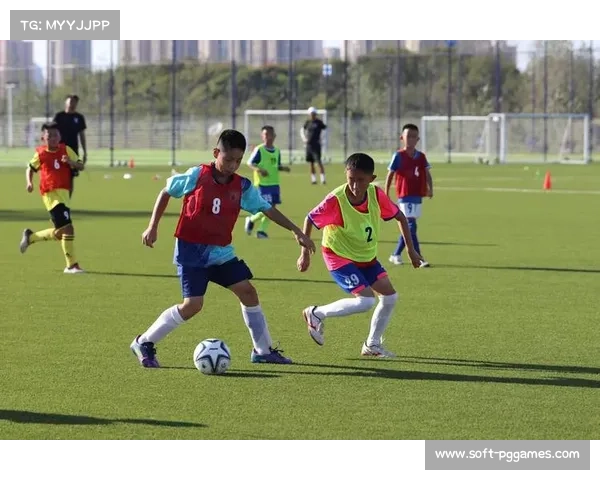 青训营增设亲子双打项目 新疆翎速杯推动跨地域互动与交流