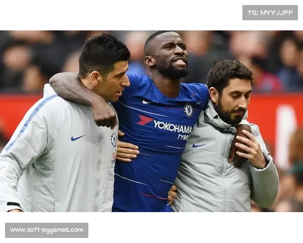 阿拉维斯门将三连扑后振臂高呼，全场起立鼓掌